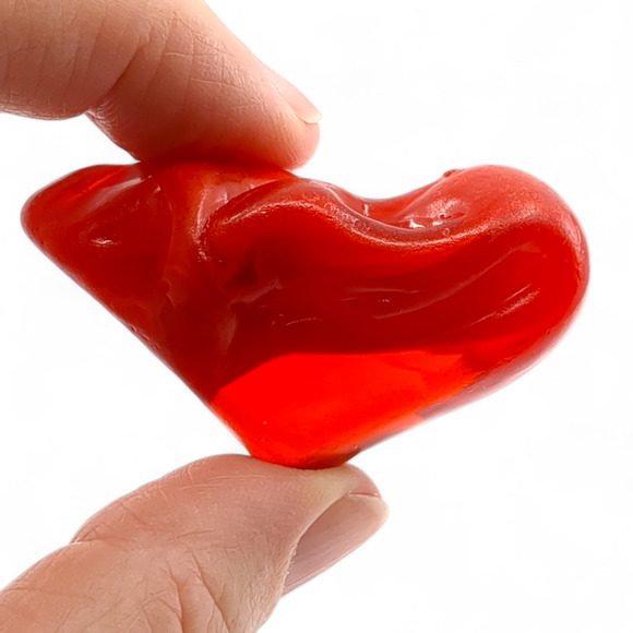 Red Swirl Art Glass Pocket Stone Tumbled Cullet Heart Stone Sorcerers Stone 4S91 - Picture 5 of 7